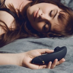 PREMIUM 2 ROUGE DE "WOMANIZER"