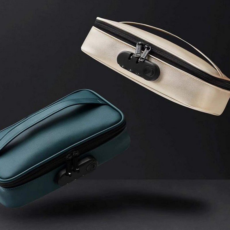 DISCREET BOX DE "DORCEL"