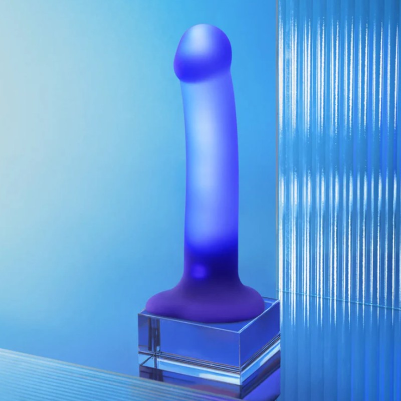 LOVE TOY VENTOUSE LUMINEUX GLOW LED DE STRAP ON ME