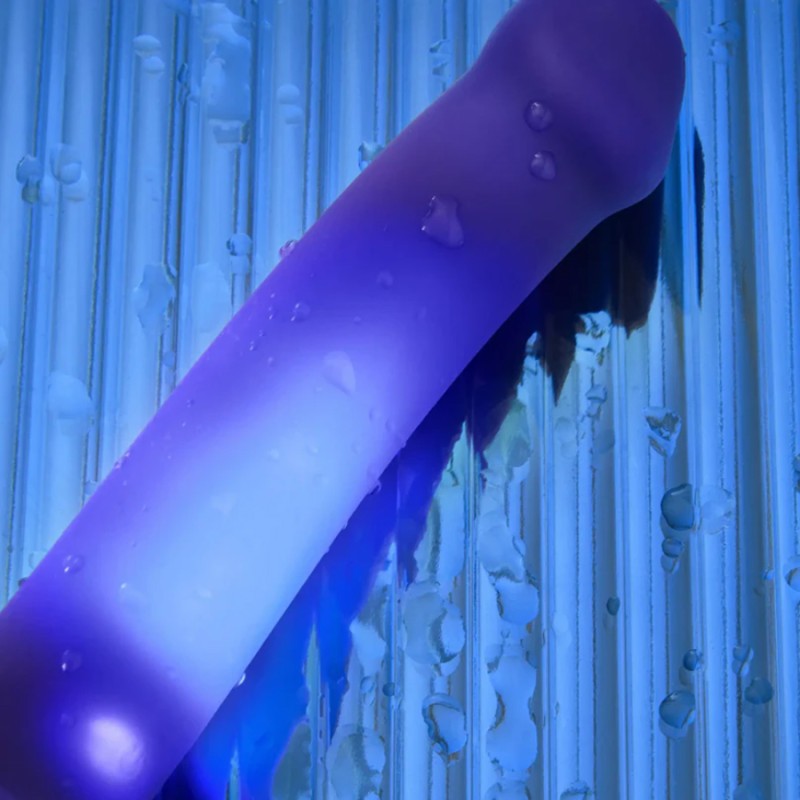 LOVE TOY VENTOUSE LUMINEUX GLOW LED DE STRAP ON ME