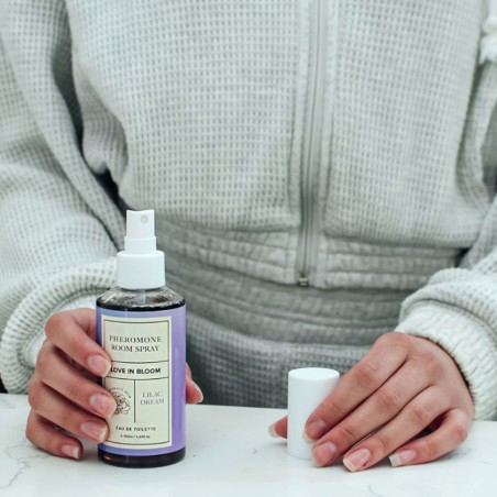 SPRAY D AMBIANCE AUX PHEROMONES LILAC DREAM LOVE IN BLOOM DE EYE OF LOVE