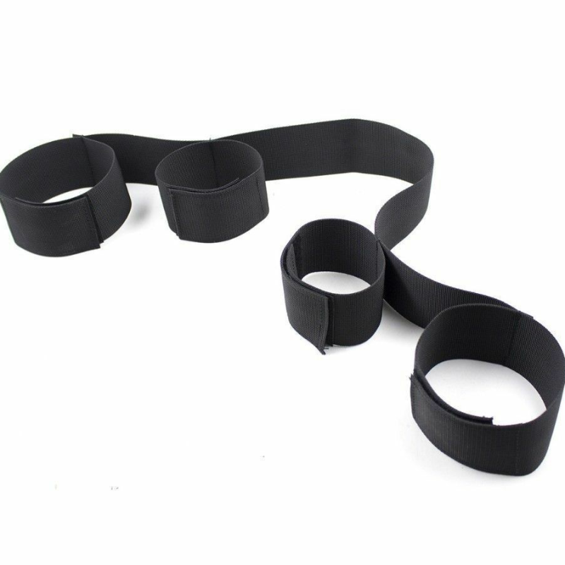 Accessoires SANGLE ATTACHES BDSM D IMMOBILISATION POIGNETS ET CHEVILLES DE "FETISHTENTATION"