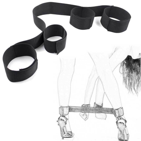 ACCESSOIRES SANGLE ATTACHES BDSM D IMMOBILISATION POIGNETS ET CHEVILLES DE "FETISHTENTATION"